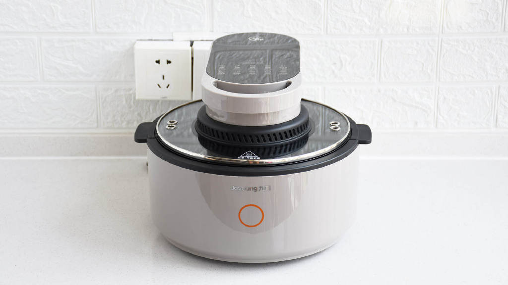 而非经济、社会、文化系统的全面崩溃