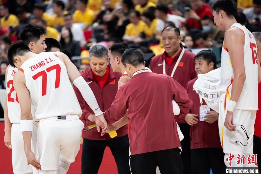 中国男篮世预赛首战告负 韩国队客场取胜