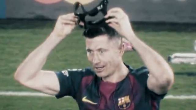 巴萨球迷带酒入场引争议 莱万梅开二度助球队大