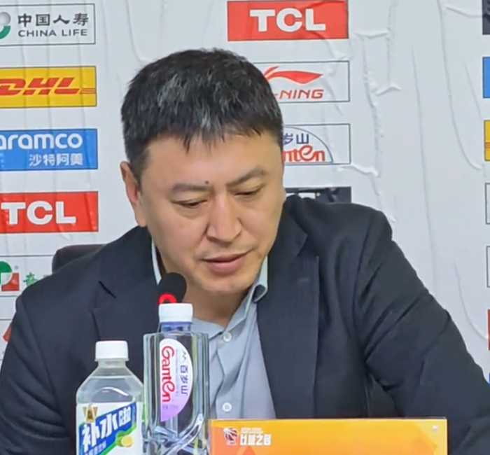 新疆力克南京暂保季后赛席位，同曦攻守失衡难