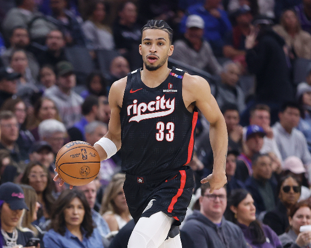 开拓者三分命中创队史新高仍负掘金